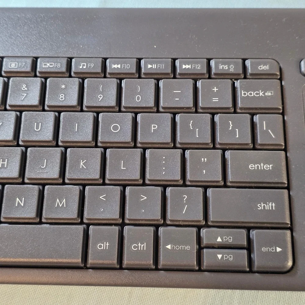 Logitech K400 Plus Wireless Touch Keyboard with Built-In Touchpad Dark Gray